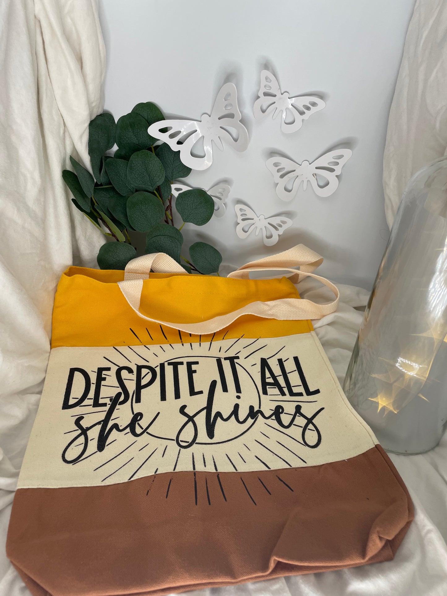 She shines tote 💛☀️