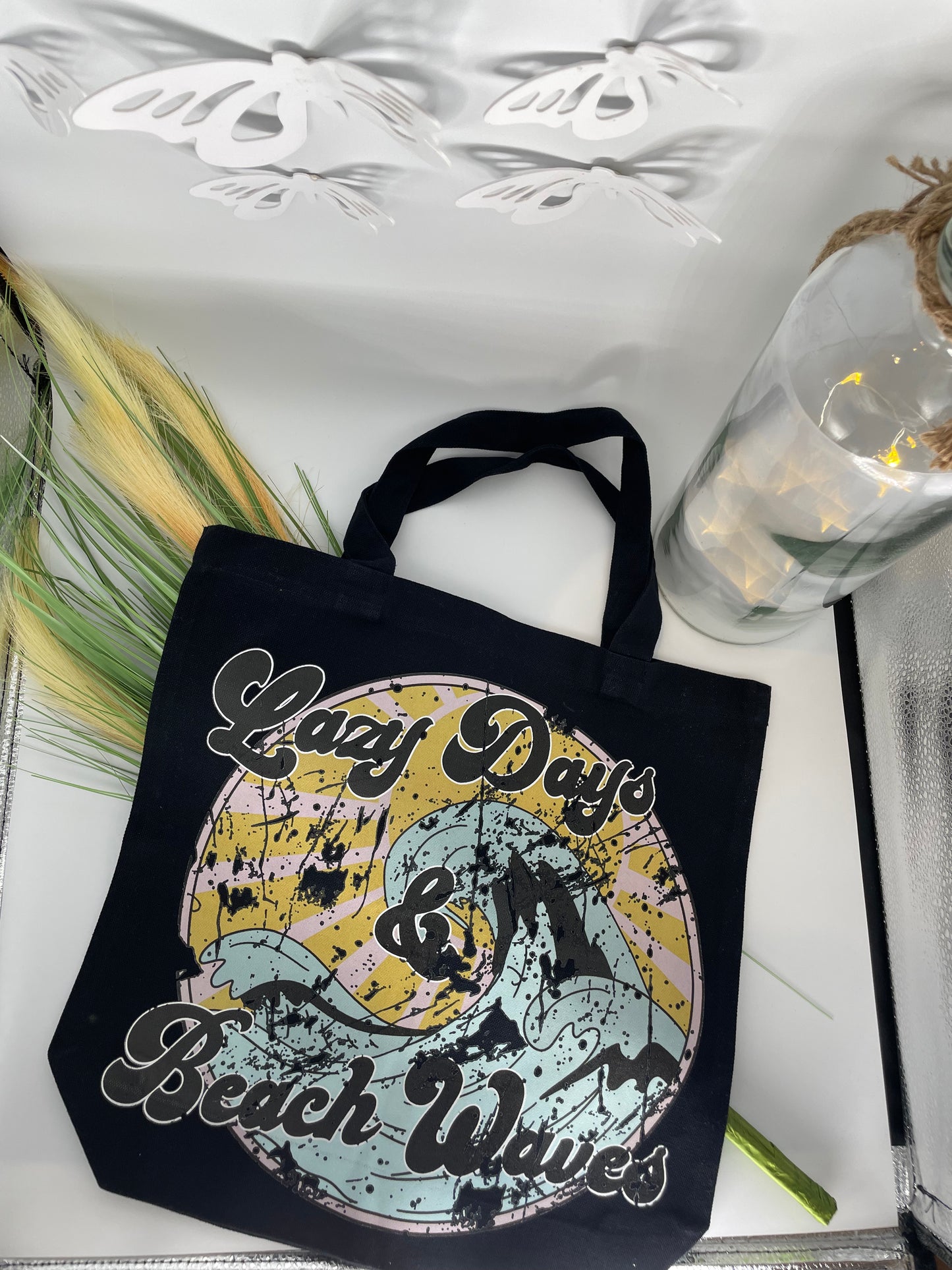 Lazy days tote bag 🖤